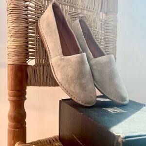 🪶 Frye A-line Suede Moccasin Flats - Ash